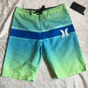 Hurley Board Shorts sz 18/29